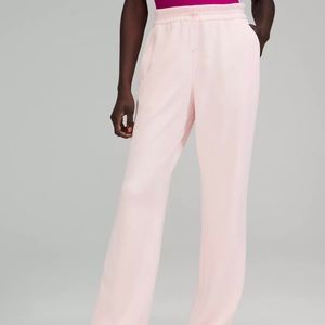 Lululemon Strawberry Milkshake Softstreme HR Pants